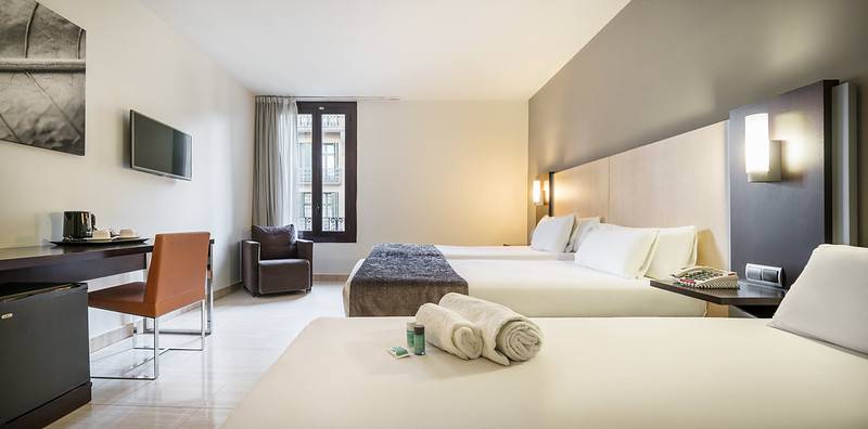  Hotel ILUNION Almirante Barcellona